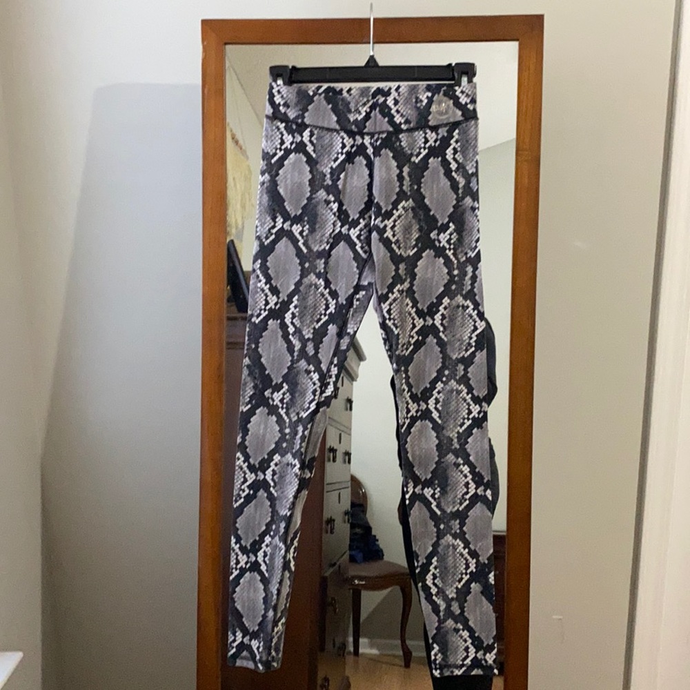 Michael Michael Kors Black and Gray Snake Print Legging